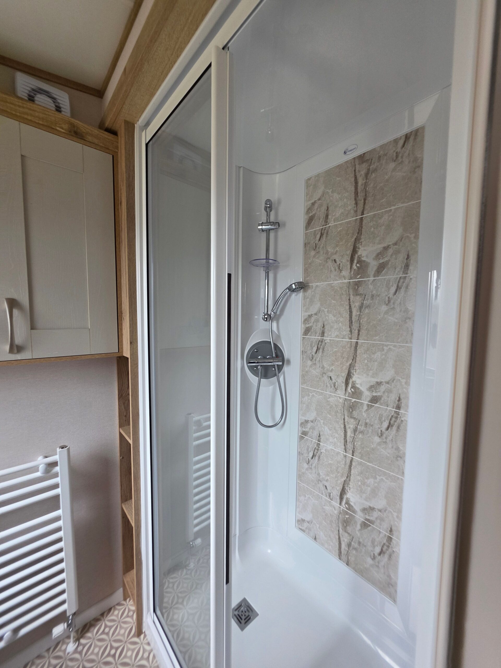Chestnutt Holiday Parks; ABI Ambleside Premier 2022 unit 1003; Image