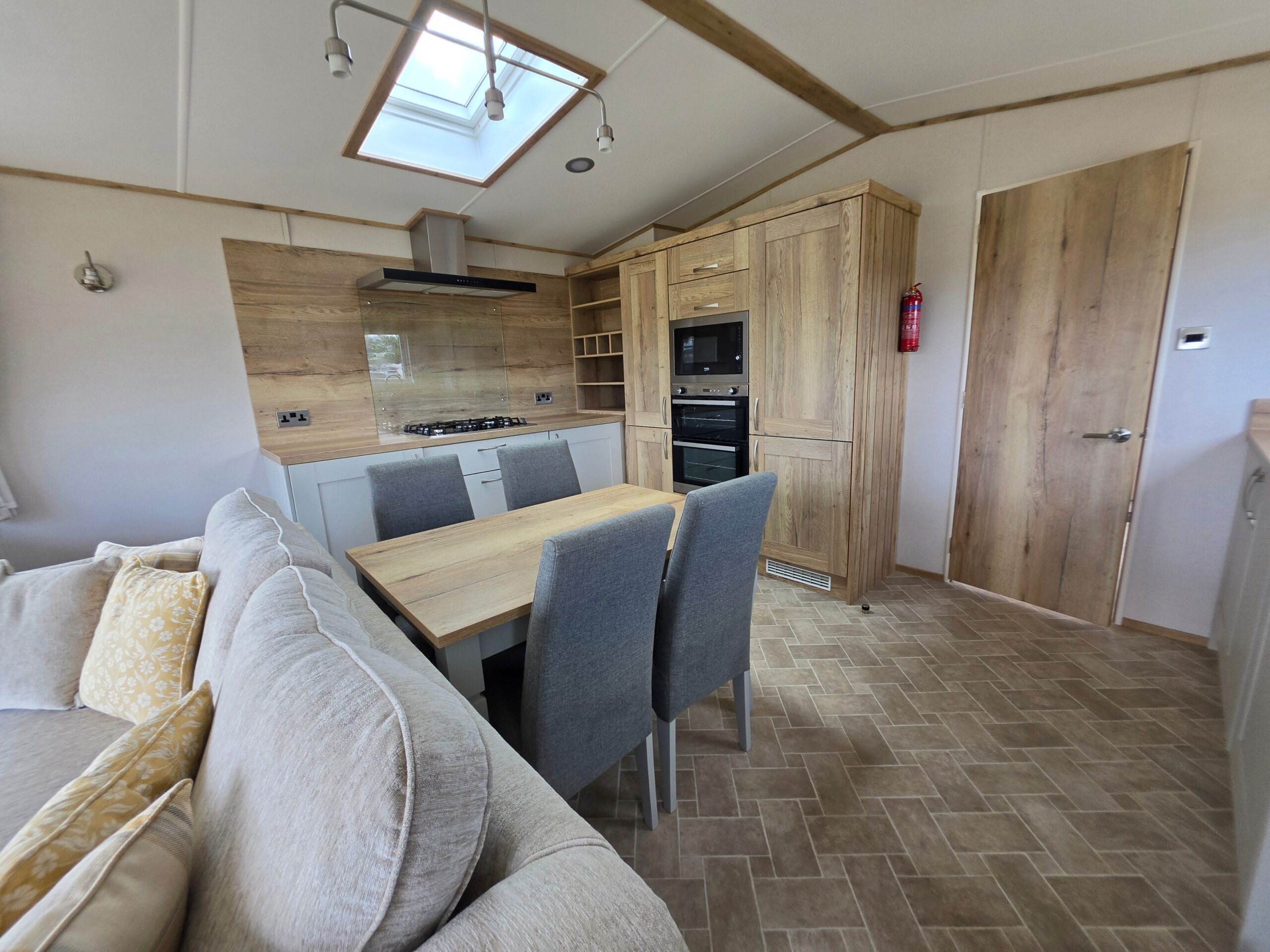 Chestnutt Holiday Parks; ABI Ambleside Premier 2022 unit 1003; Image