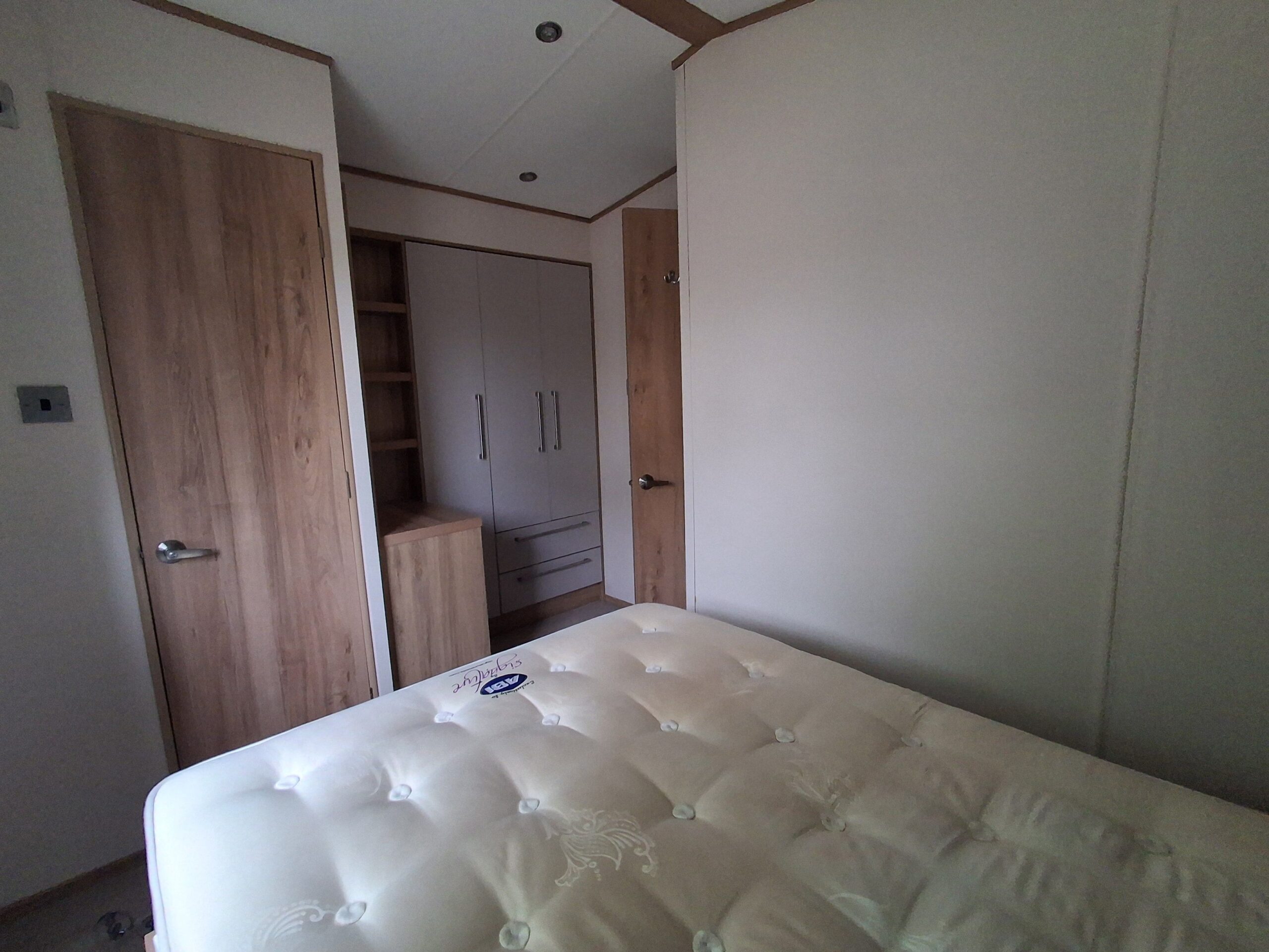 Chestnutt Holiday Parks; ABI Clarendon 2017 unit 924; Image