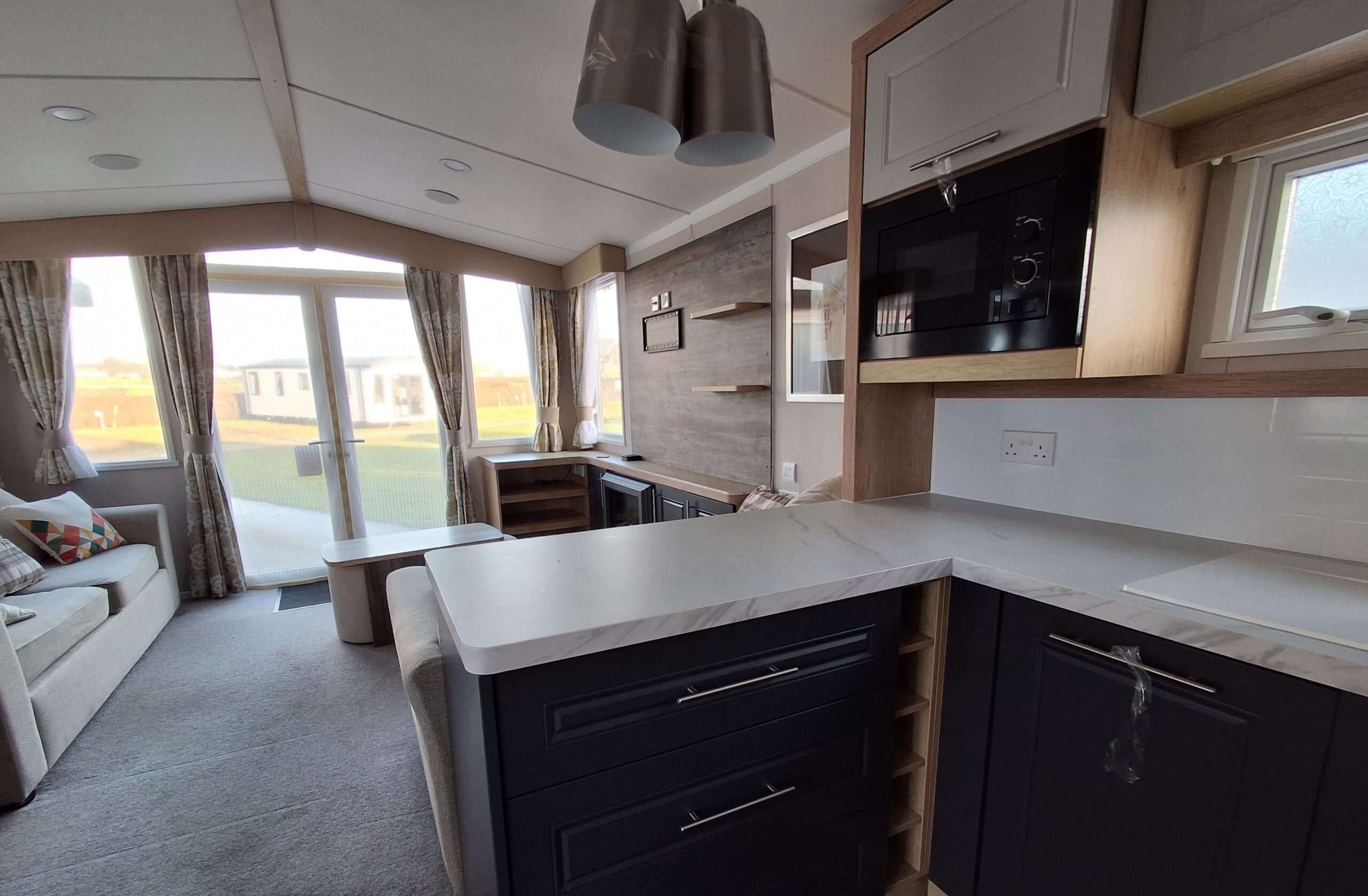 Chestnutt Holiday Parks; Swift Bordeaux Exclusive 2022 u994; Image