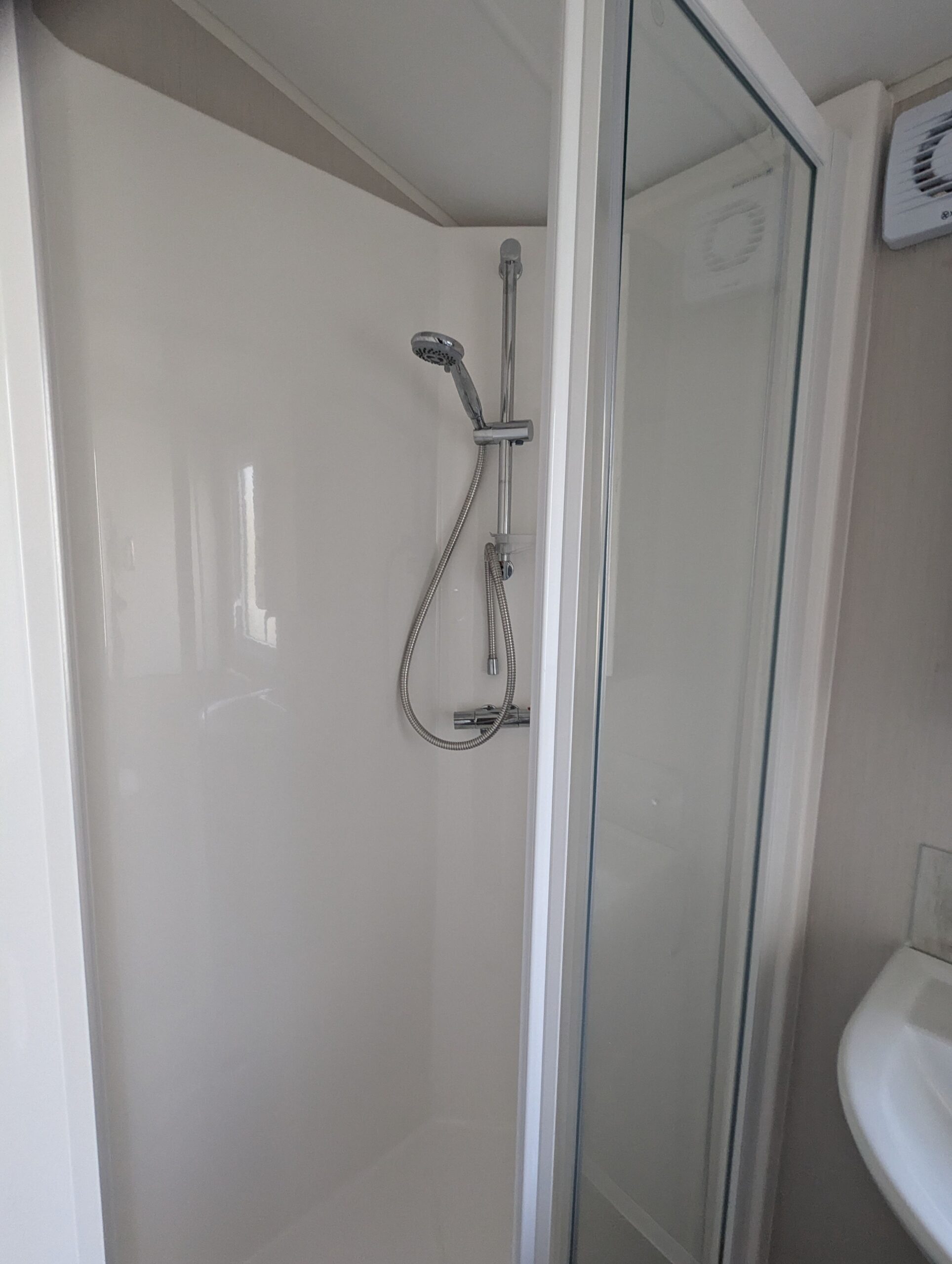 Chestnutt Holiday Parks; Willerby Sierra 2018 u956; Image