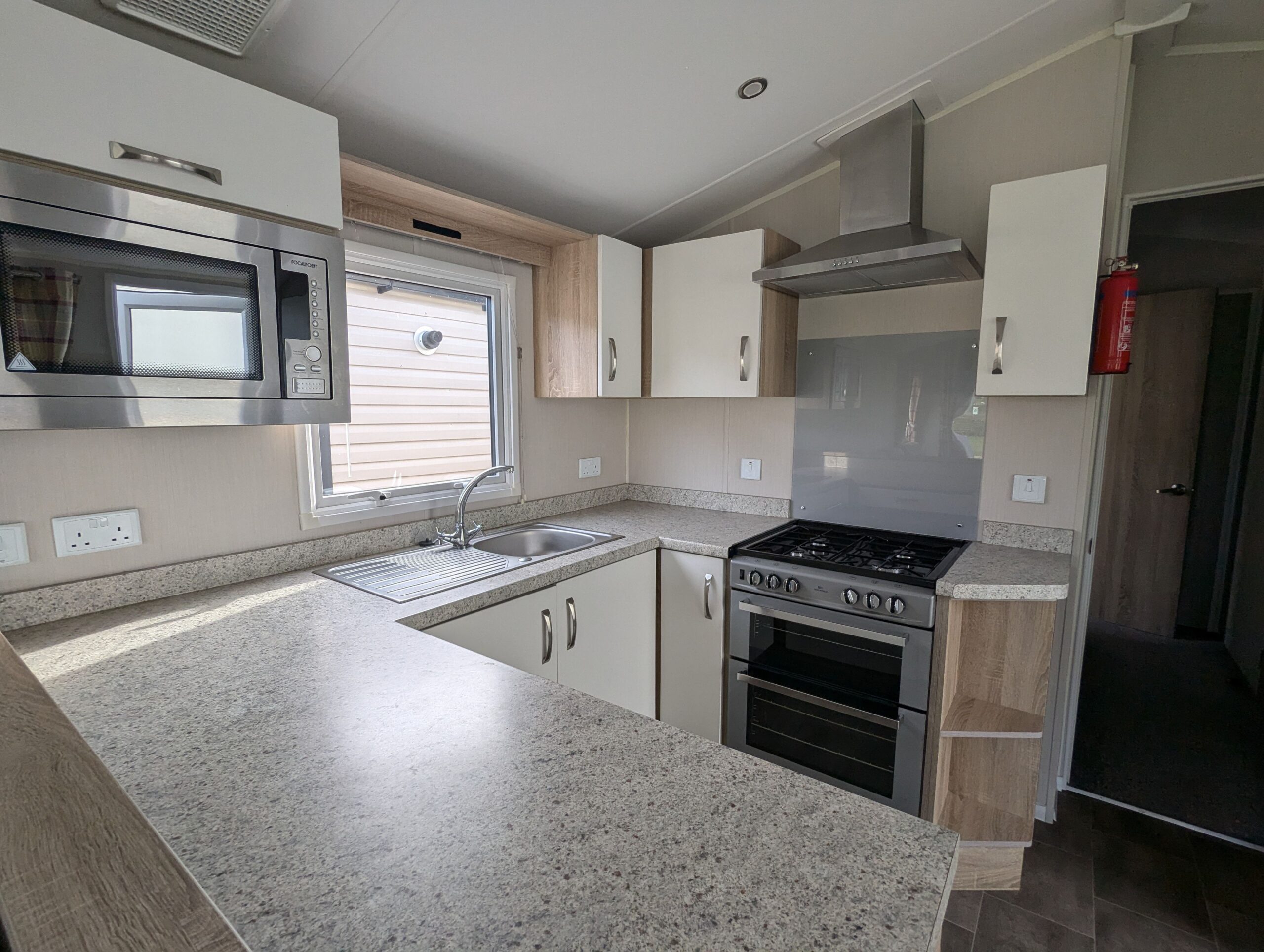 Chestnutt Holiday Parks; Willerby Sierra 2018 u956; Image