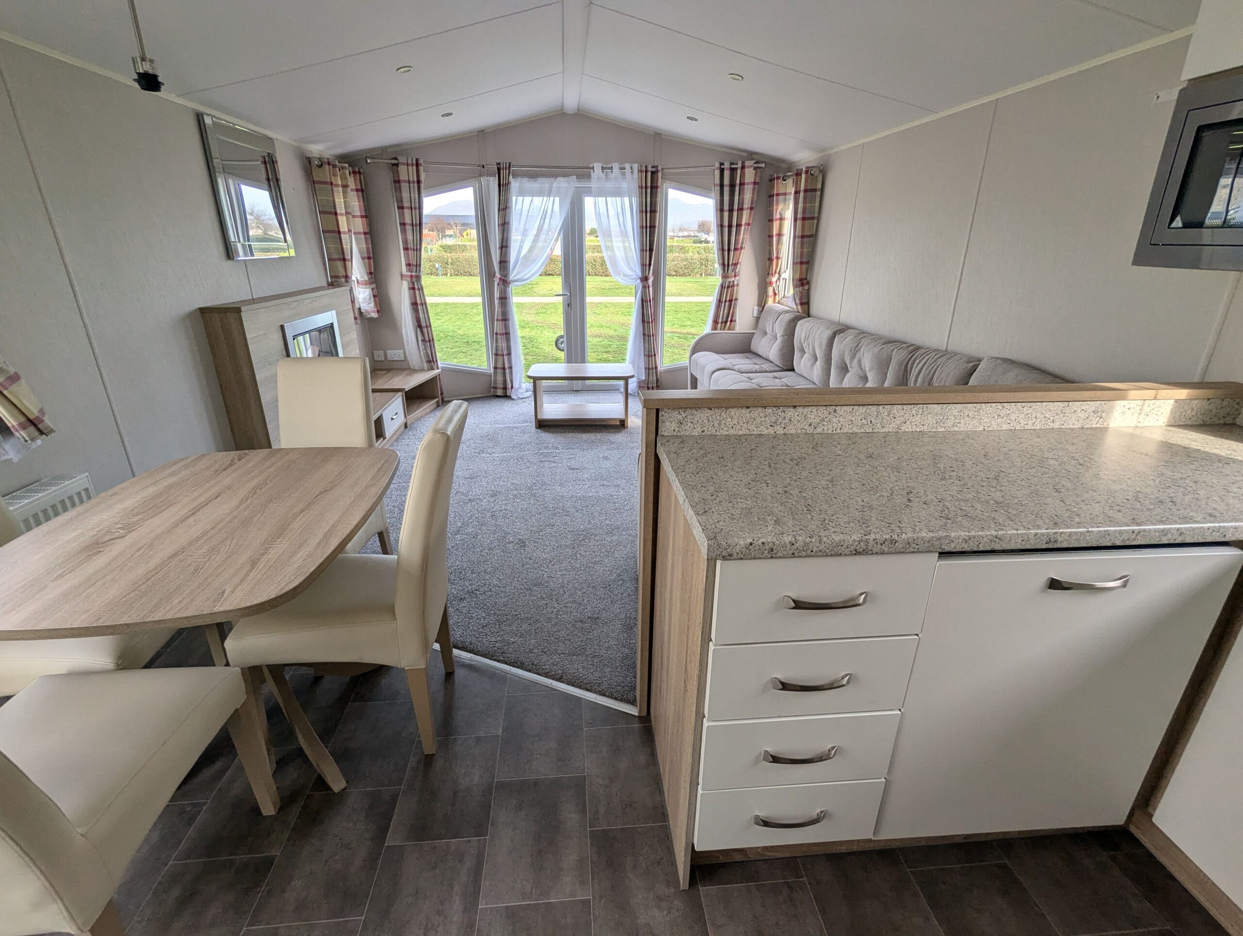 Chestnutt Holiday Parks; Willerby Sierra 2018 u956; Image