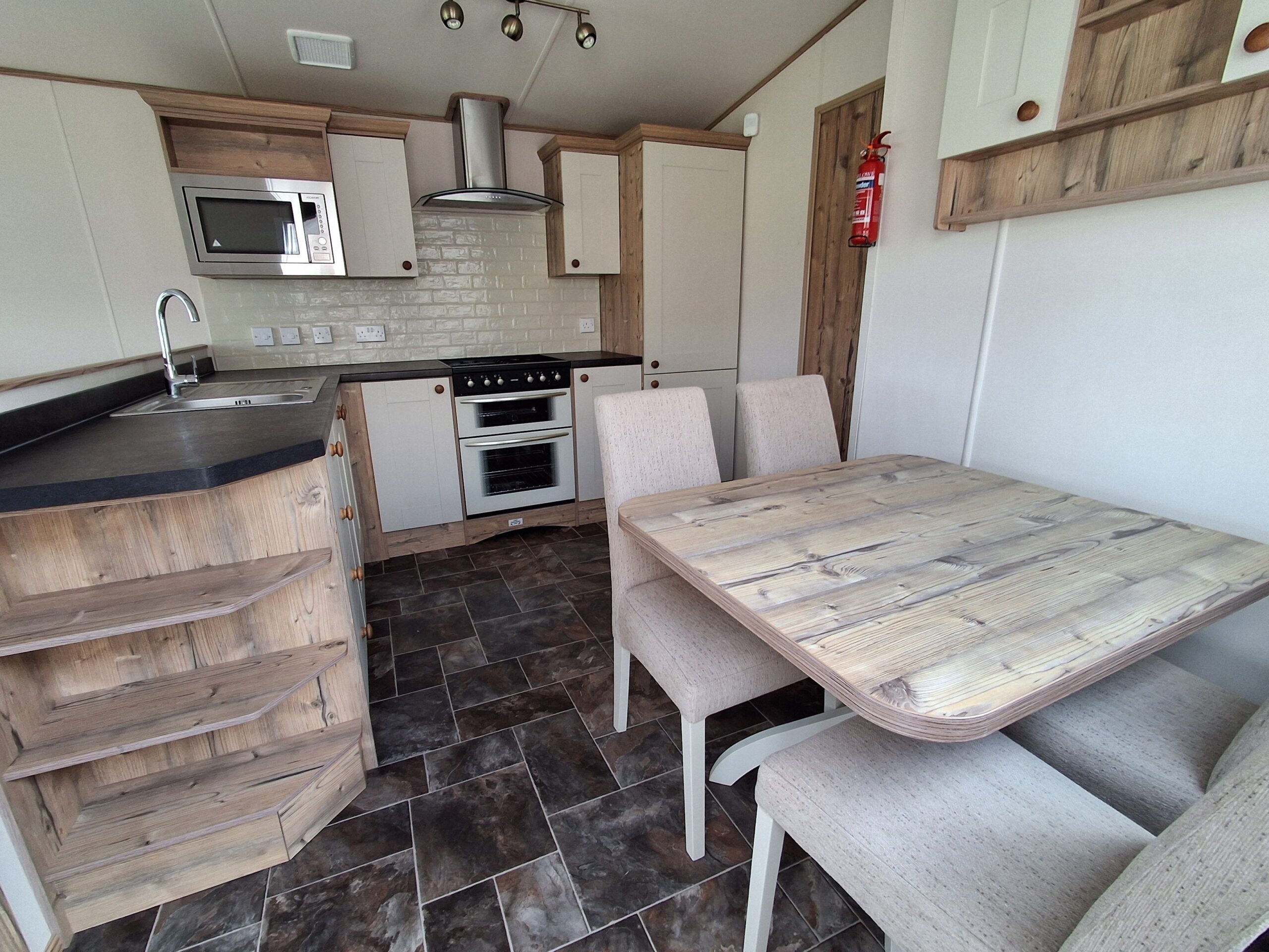 Chestnutt Holiday Parks; ABI Elan 2017 u984; Image