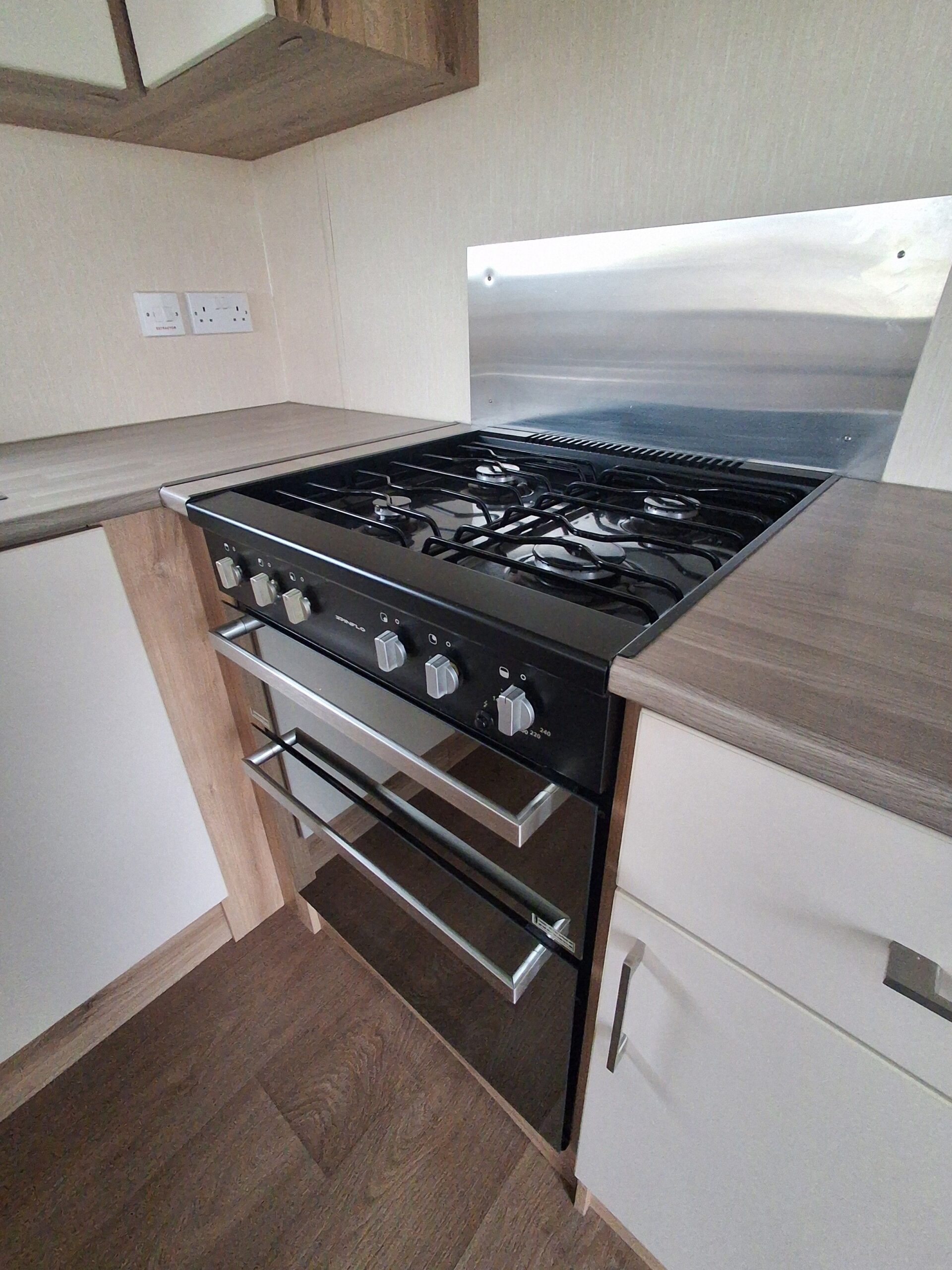 Chestnutt Holiday Parks; ABI Summer Breeze 2014 u775; Image