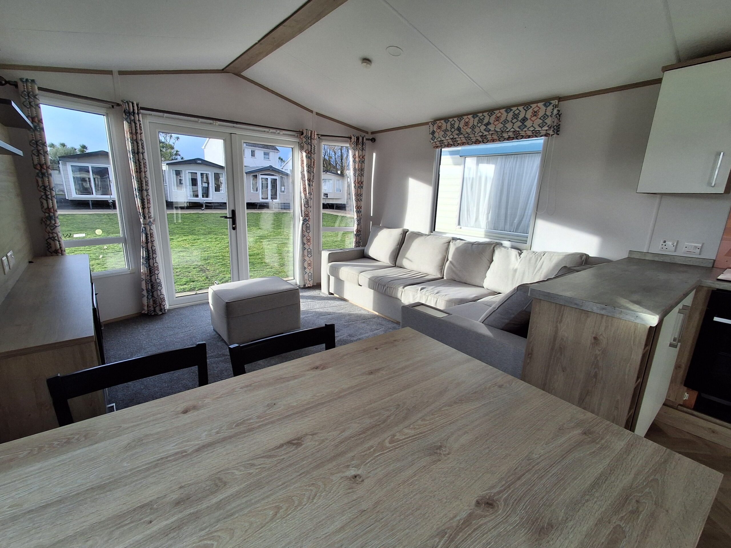 Chestnutt Holiday Parks; Atlas Chorus 5 2022 u995; Image