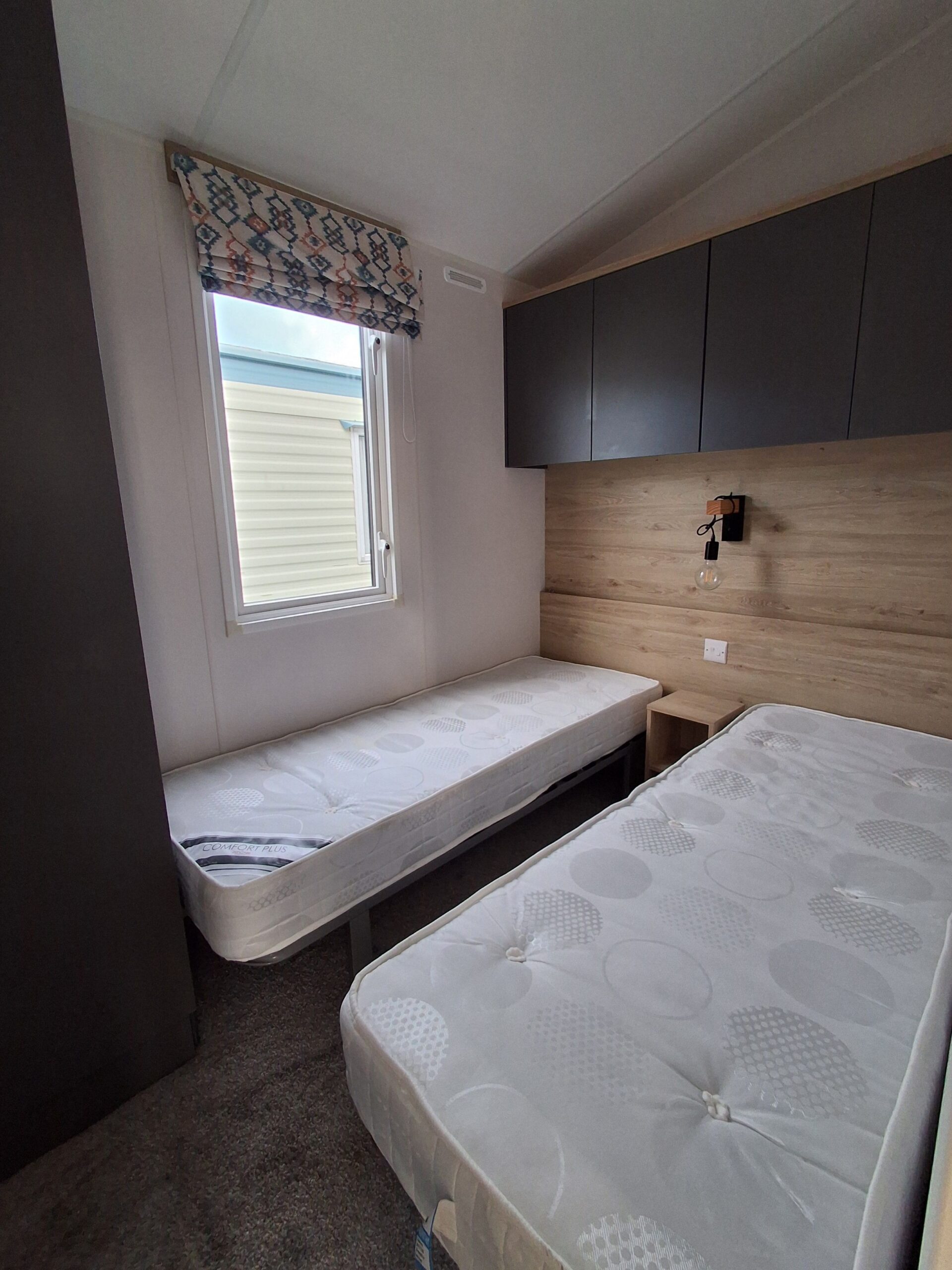 Chestnutt Holiday Parks; Atlas Chorus 5 2022 u995; Image