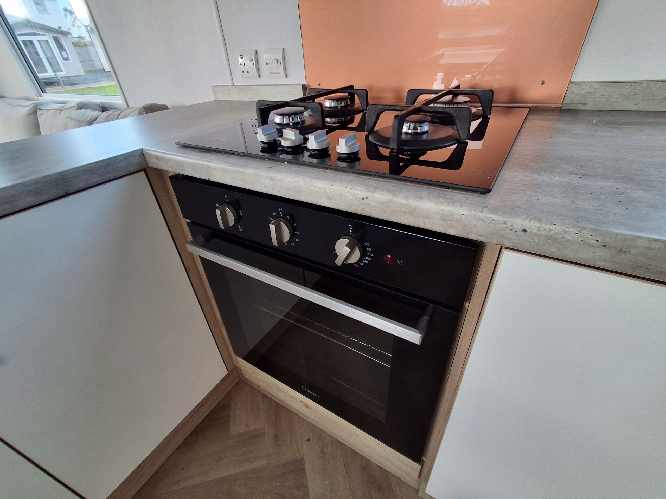 Chestnutt Holiday Parks; Atlas Chorus 5 2022 u995; Image