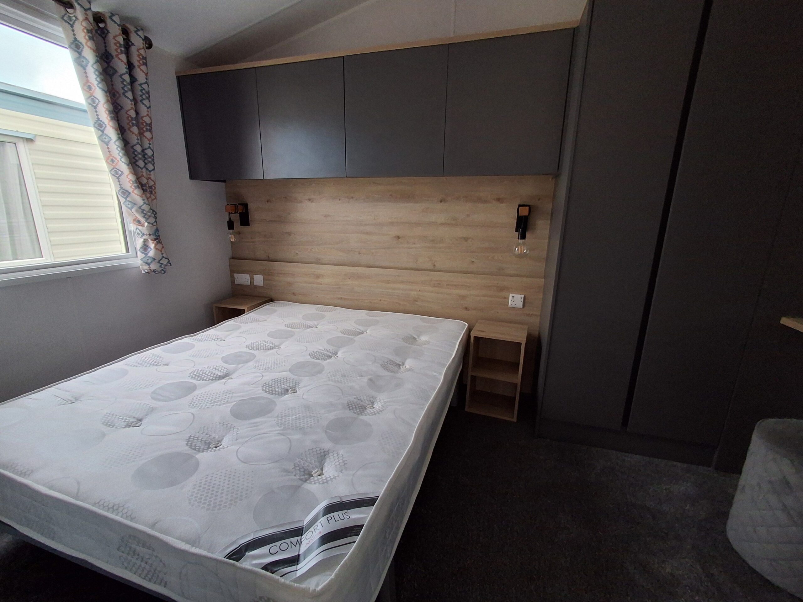 Chestnutt Holiday Parks; Atlas Chorus 5 2022 u995; Image