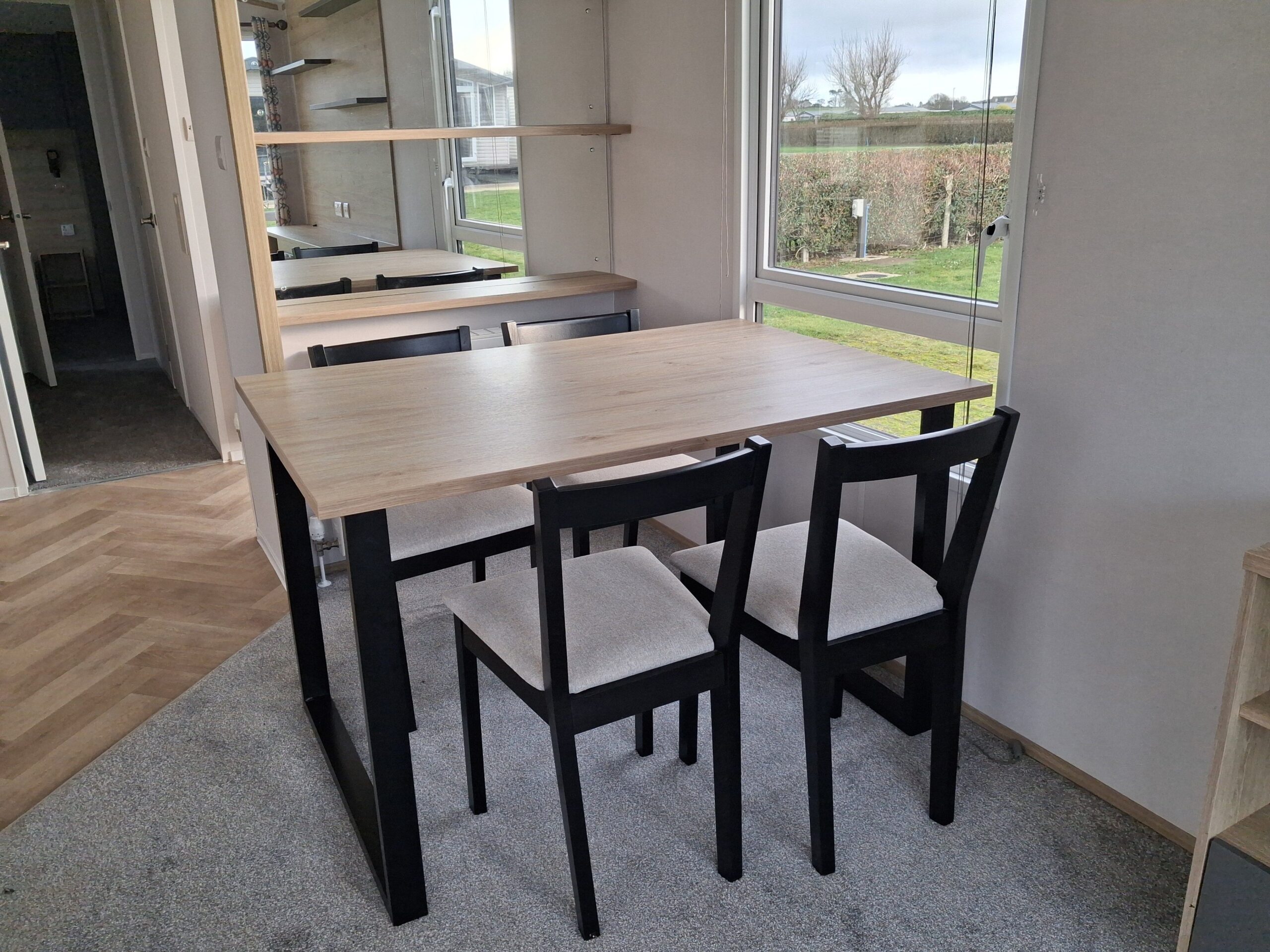 Chestnutt Holiday Parks; Atlas Chorus 5 2022 u995; Image