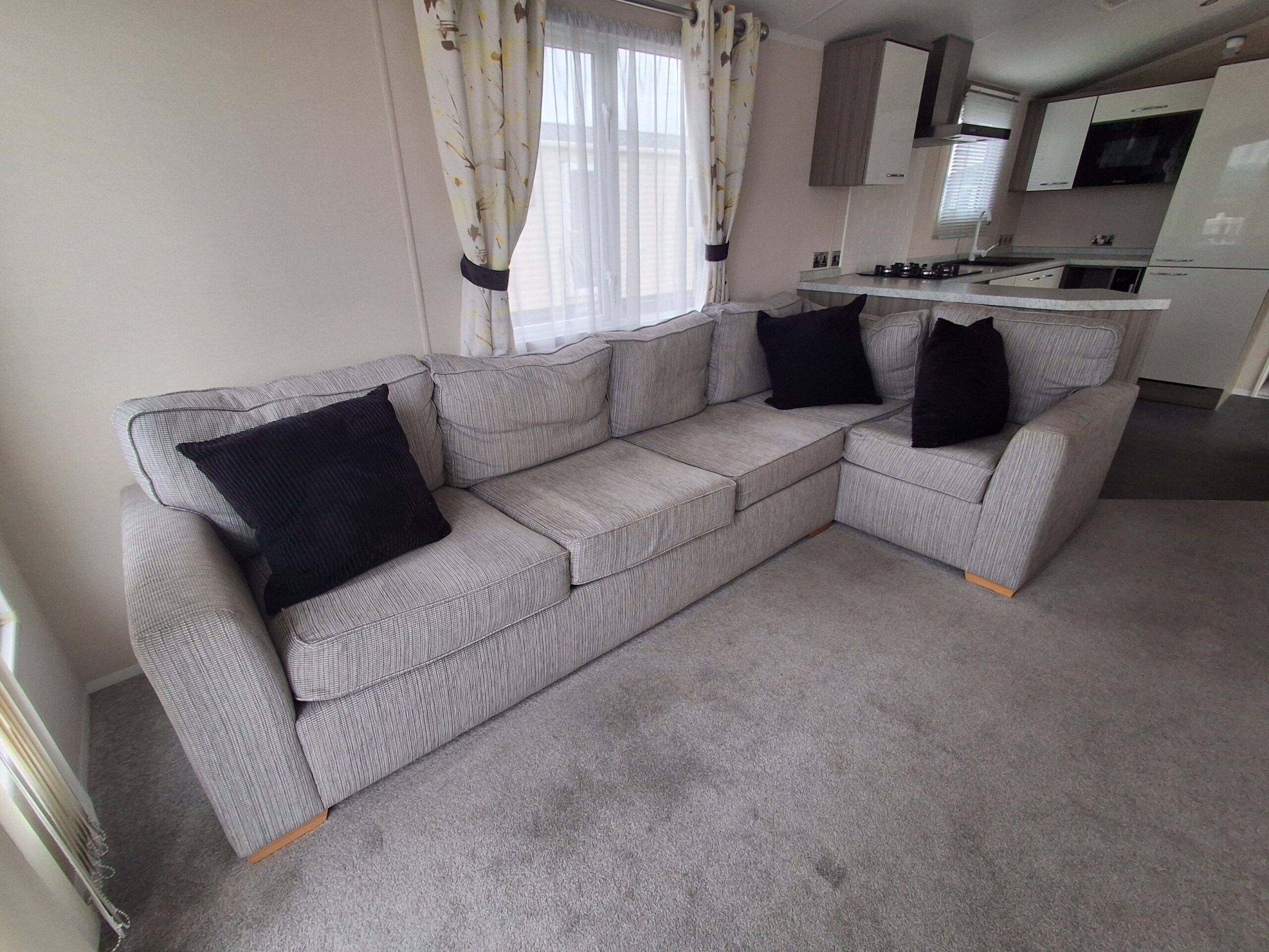 Chestnutt Holiday Parks; Atlas Style PD 2017 u449; Image