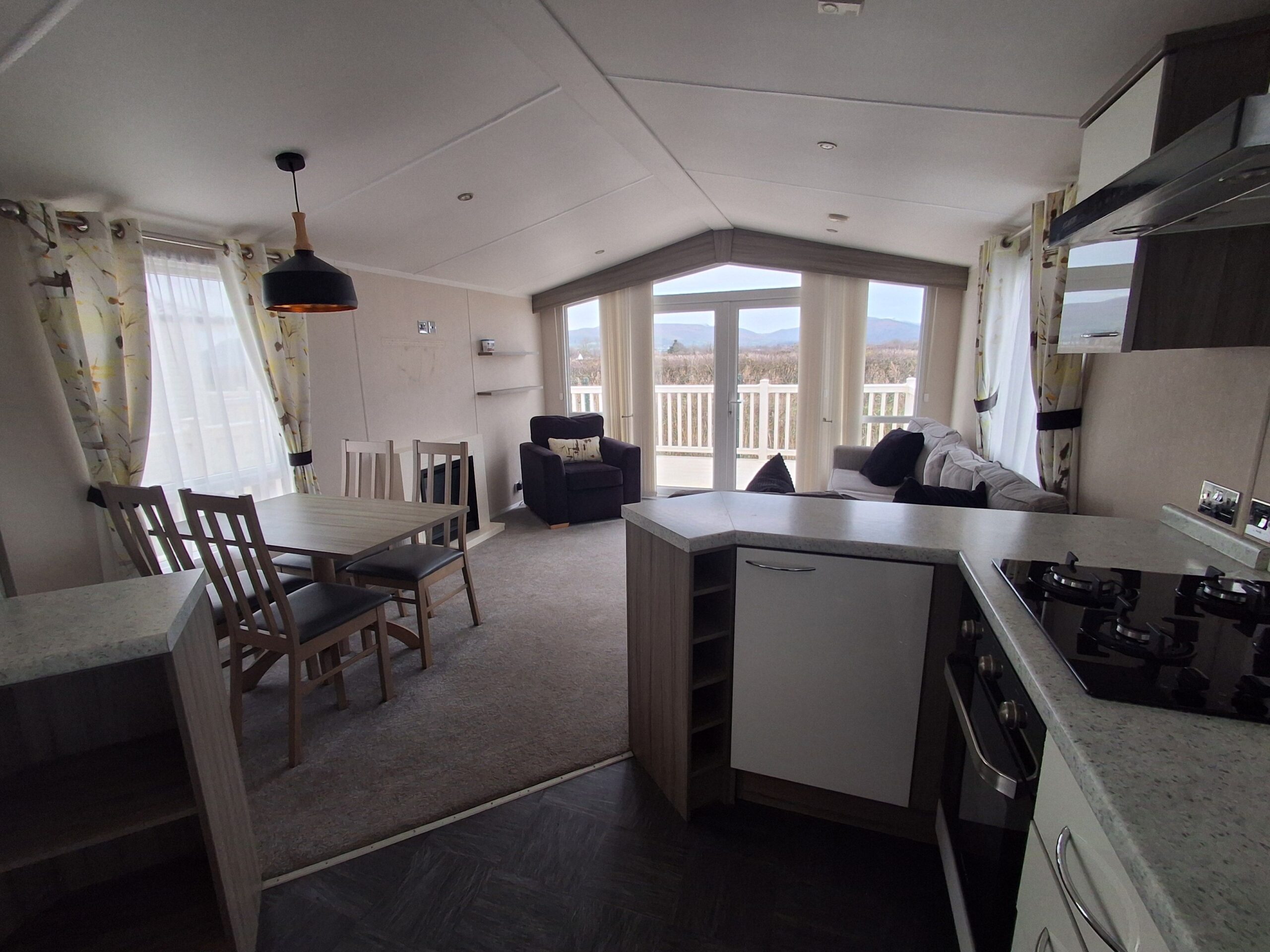 Chestnutt Holiday Parks; Atlas Style PD 2017 u449; Image