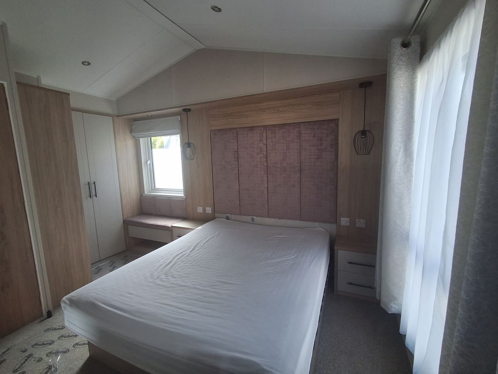 Chestnutt Holiday Parks; Willerby Waverly 2023 u988; Image