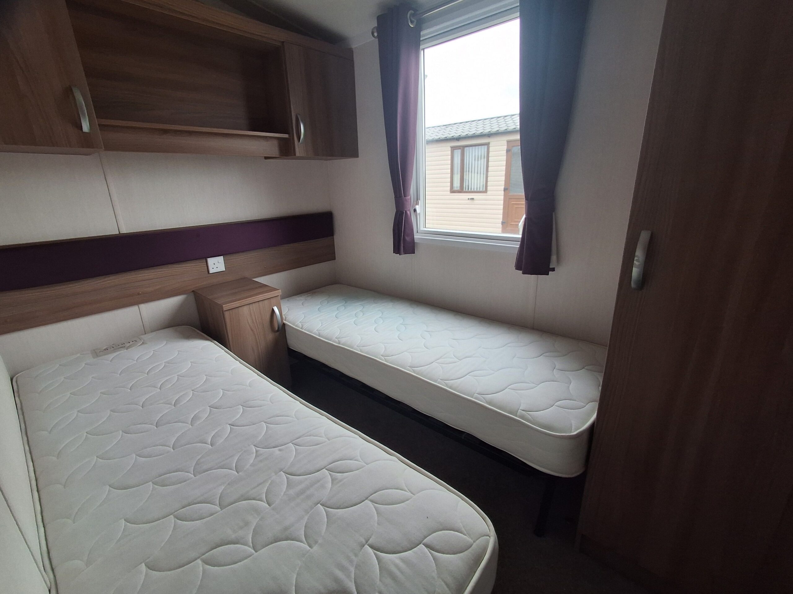 Chestnutt Holiday Parks; Swift Bordeaux Exclusive 2018 u933; Image