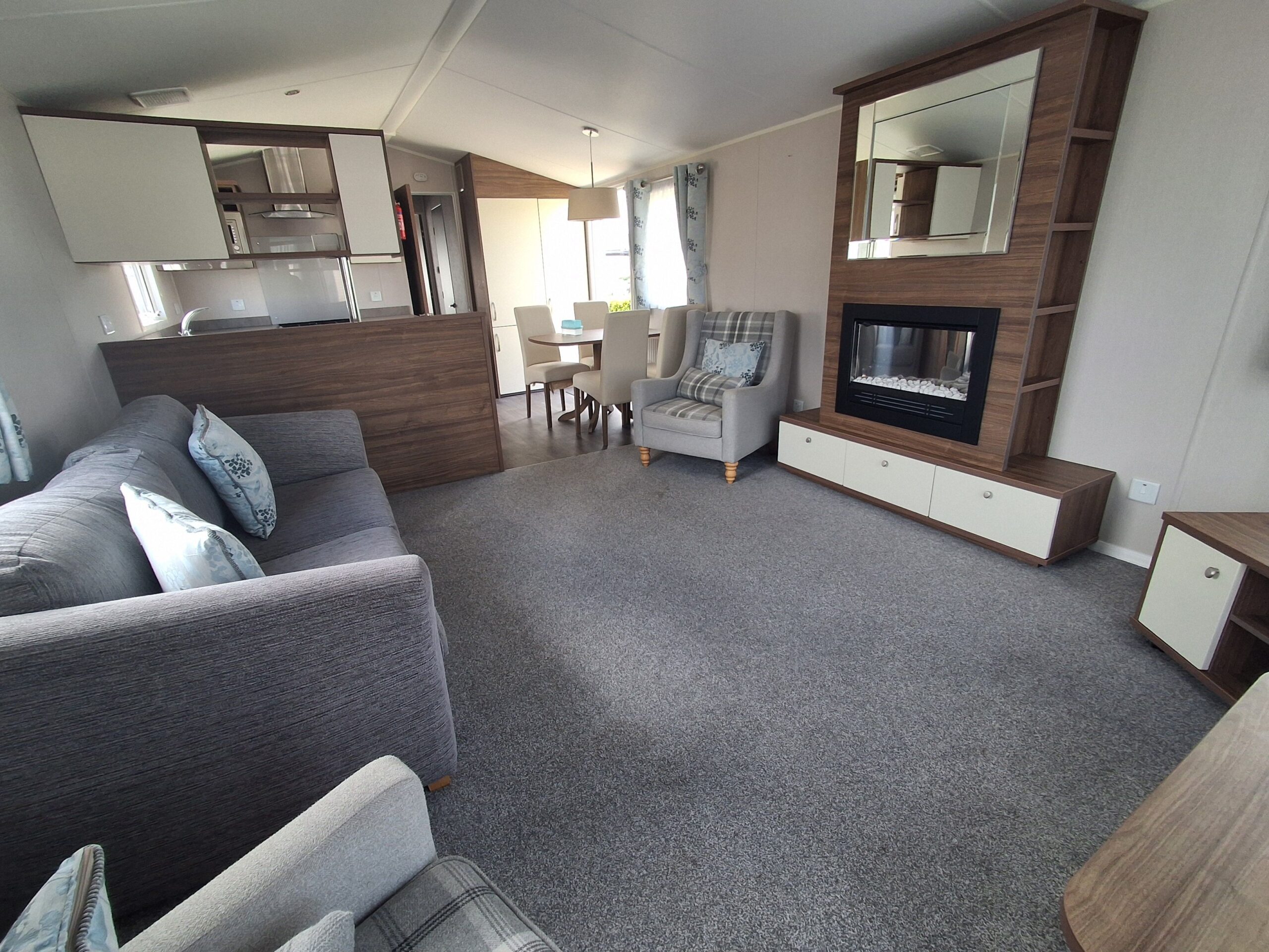 Chestnutt Holiday Parks; Willerby Avonmore 2017 unit 922; Image