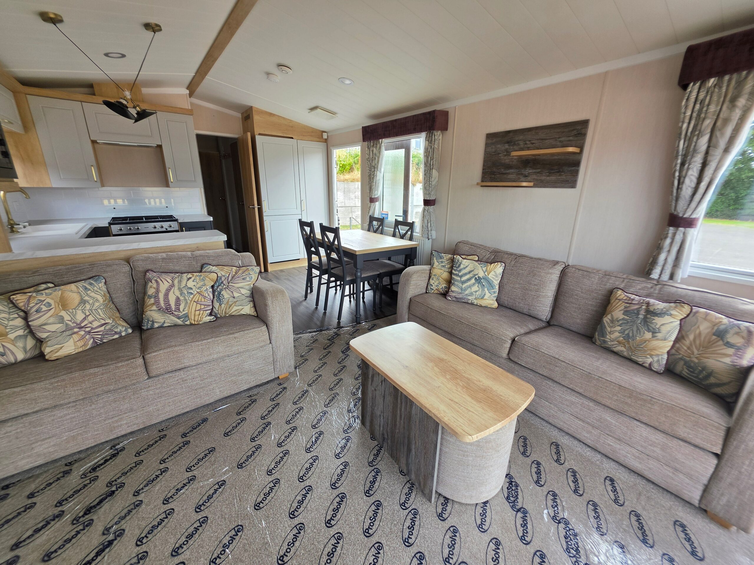 Chestnutt Holiday Parks; Swift Bordeaux Escape 2022 u1004; Image