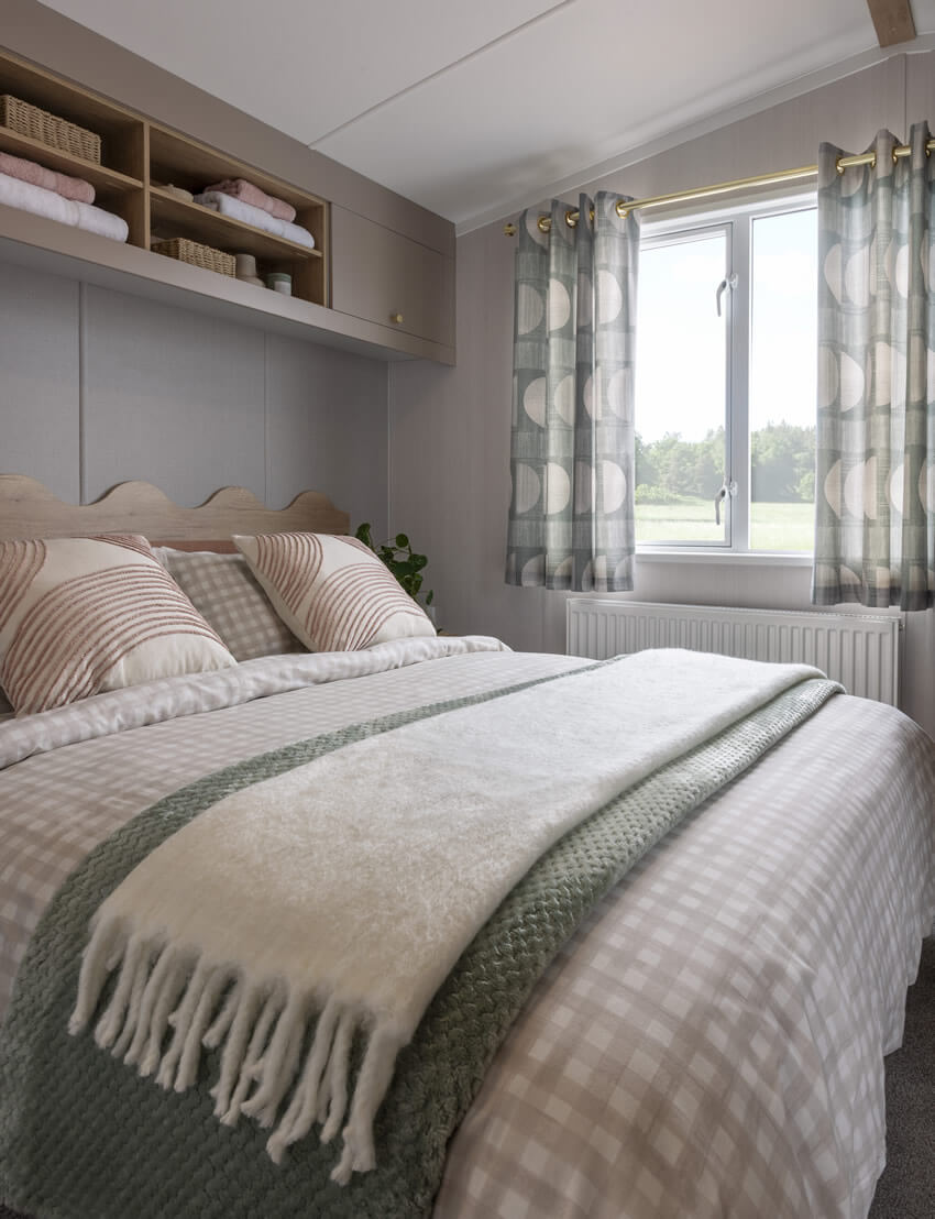Chestnutt Holiday Parks; Swift Burgundy 2027; Image