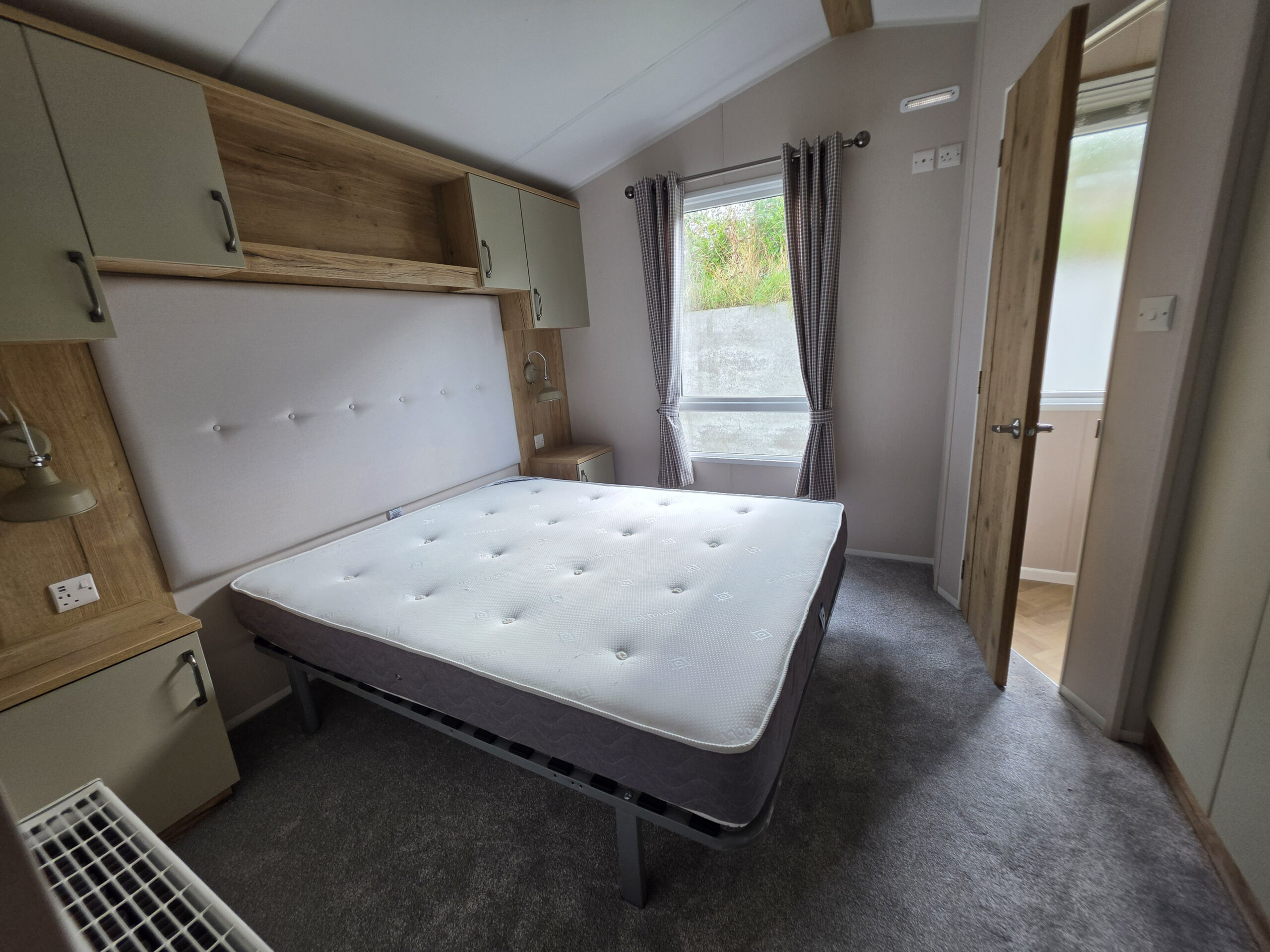 Chestnutt Holiday Parks; Atlas Debonair 2023 9 unit 1010; Image