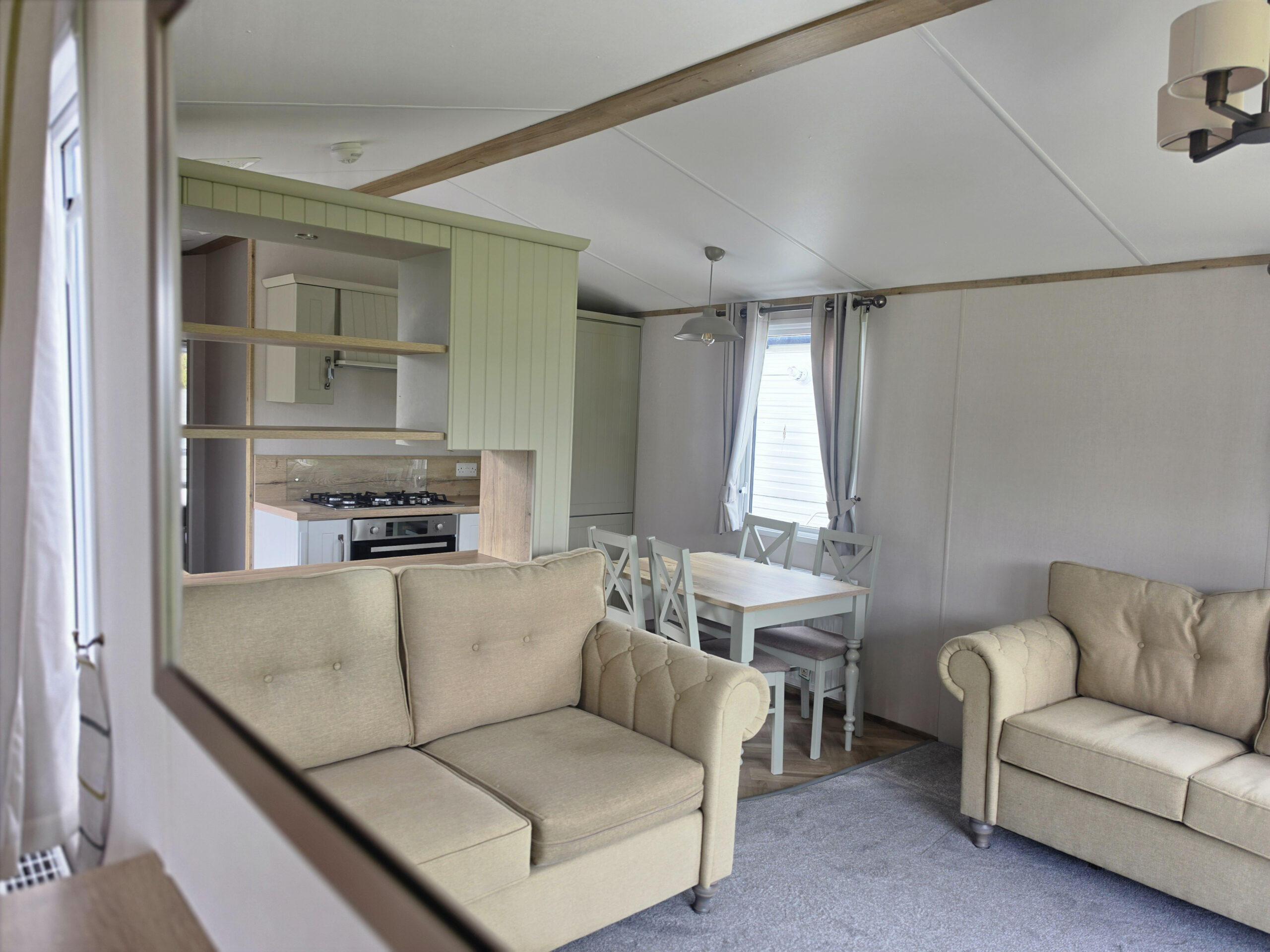 Chestnutt Holiday Parks; Atlas Debonair 2023 9 unit 1010; Image